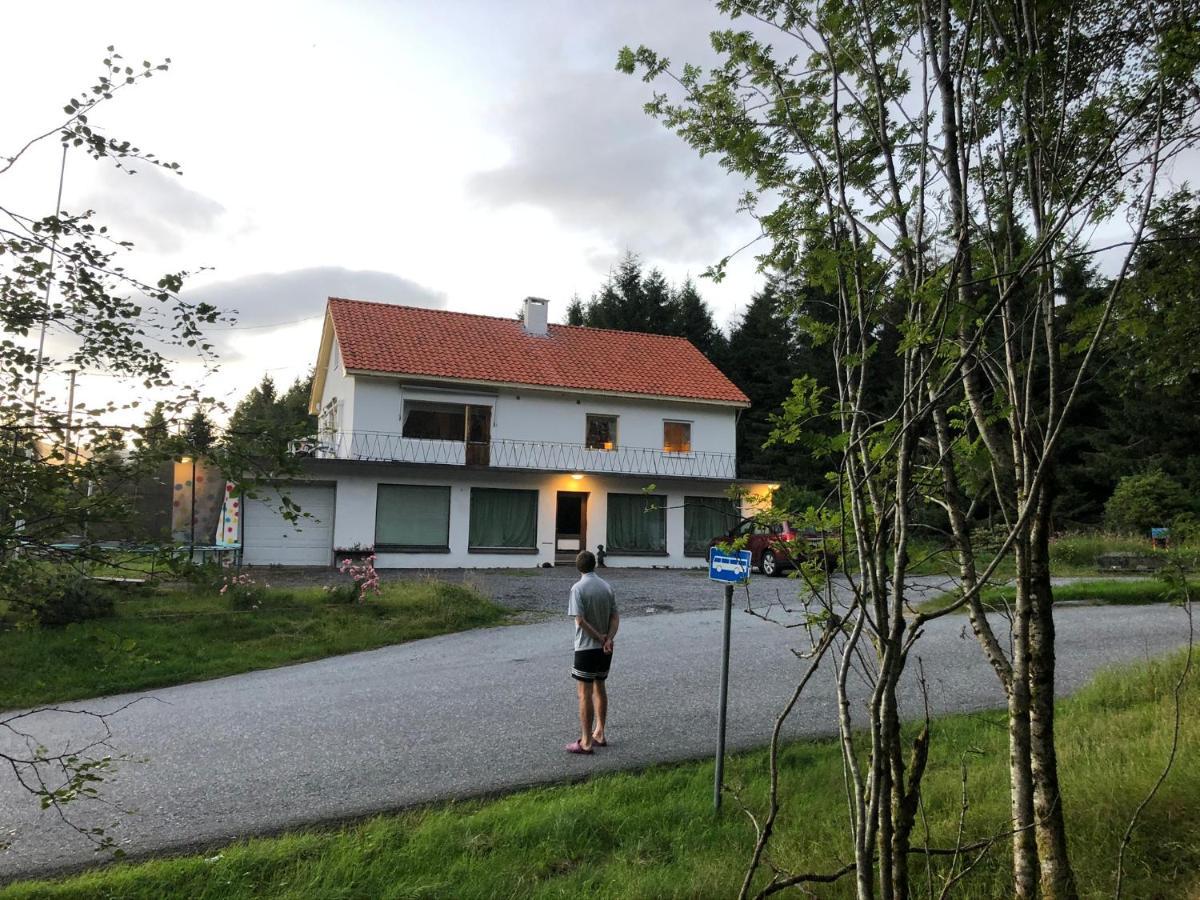Stadlandet - Årsheim stort øko-retro hus tilleie Eksteriør bilde